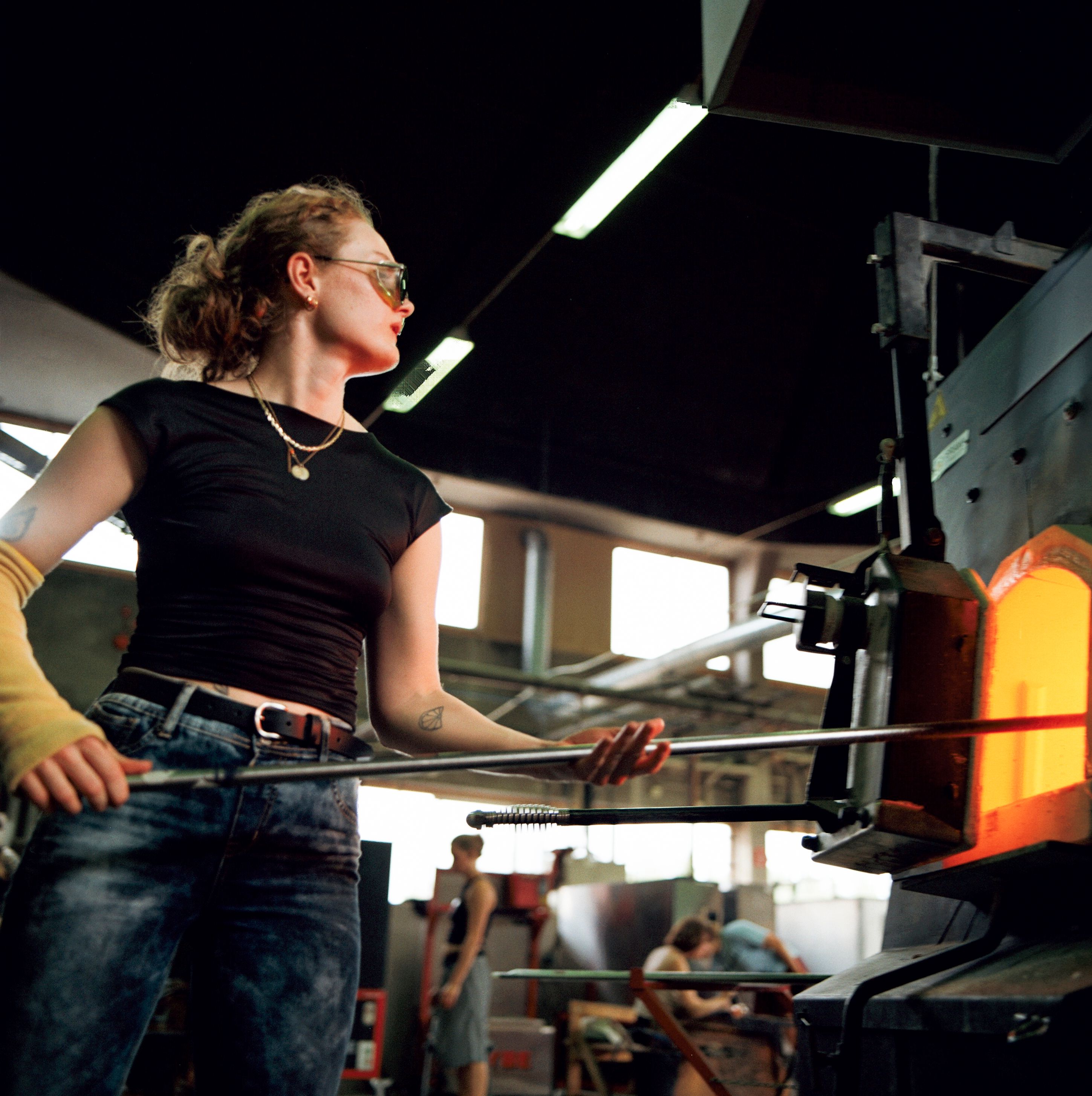 Aldís at the glass furnace